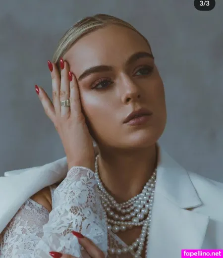 Helena Niii OnlyFans Thumbnail #vKw1Cb6di1