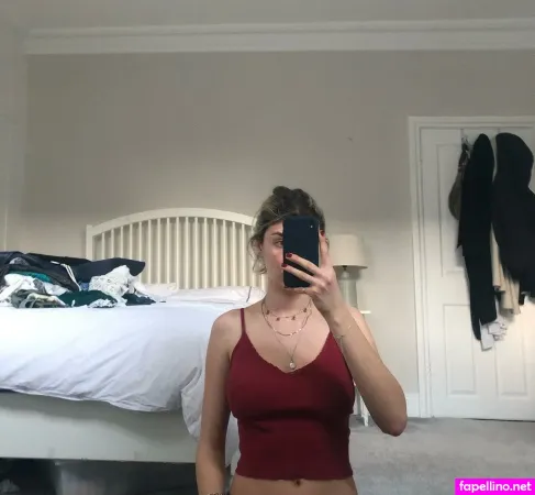 Helena Polomcic OnlyFans Thumbnail #5W8d1V3L0W