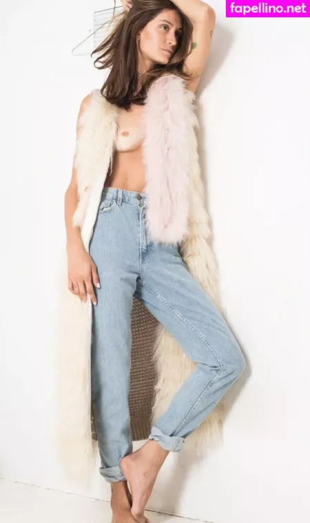 Helena Prestes OnlyFans Thumbnail #bl9ECk9UVM