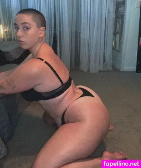 Helenalabenz OnlyFans Thumbnail #9Z3c0NzxMh