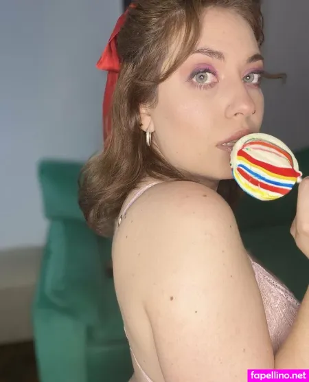 Helenarainbow OnlyFans Thumbnail #tizLLCWLNI