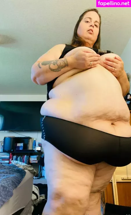 Helenavail OnlyFans Thumbnail #I3FyGBKOsy