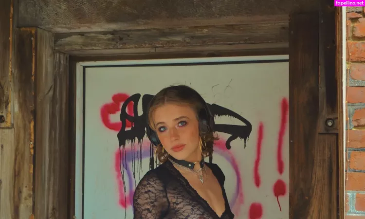 Helenbrad OnlyFans Thumbnail #NBSI8iAa7k