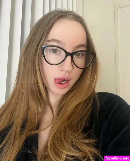 Helencore OnlyFans Thumbnail #pCO54Q6oy5