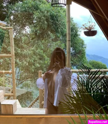 Helendlavega OnlyFans Thumbnail #47qvNc4rY9