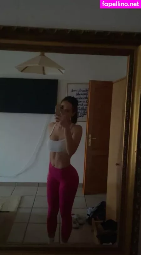 Helene Dineen OnlyFans Thumbnail #nejOgeVfPA