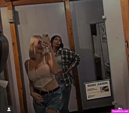 Helene Garren OnlyFans Thumbnail #BnELyu3NsX