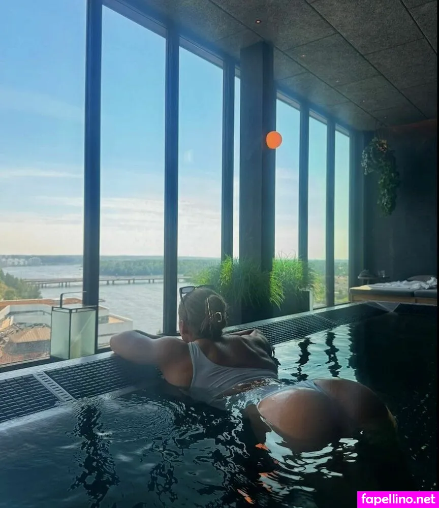 Helene Elise Strom, heleneelises, helenees Nude Leaked OnlyFans Photo #8qdDXfYPrI