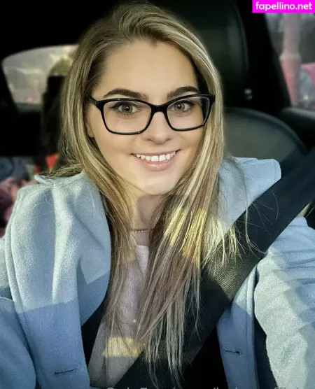 Helenrofficial OnlyFans Thumbnail #eY3mRdPH8v