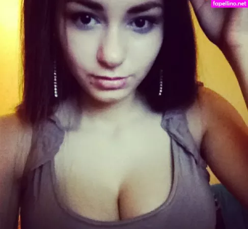 Helga Lovekaty OnlyFans Thumbnail #KImYC1ry4W