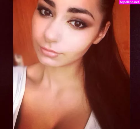 Helga Lovekaty OnlyFans Thumbnail #MXGa9NWMll
