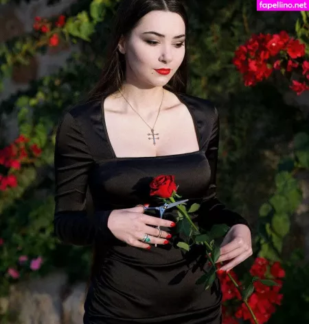 Helga Lovekaty OnlyFans Thumbnail #Q32JKtbsRI