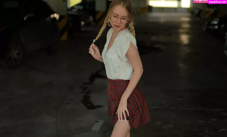 Helga Pataki OnlyFans Thumbnail #eWa4D7eoGg