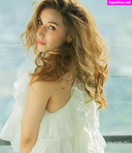 Heli Daruwala OnlyFans Thumbnail #74G50xuWZ3