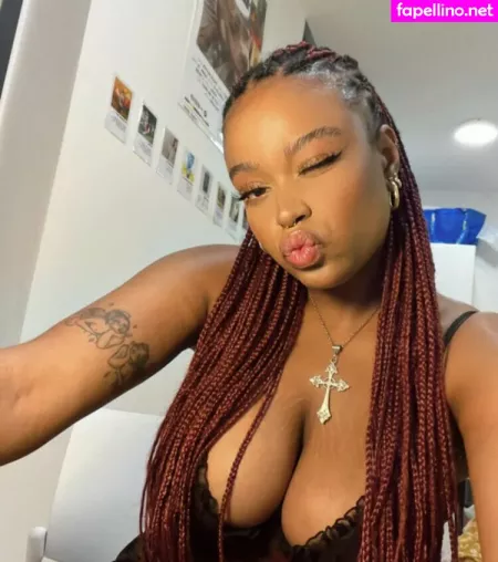 Hell0kittyevie OnlyFans Thumbnail #FRvEq1ofon