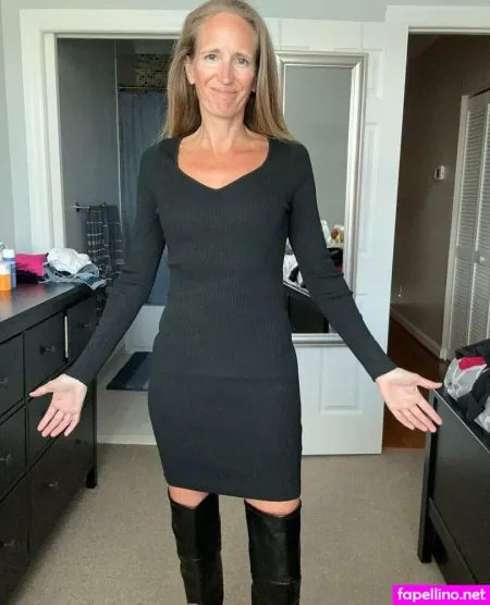 Hellacougarfree OnlyFans Thumbnail #9hL7o1IsRo