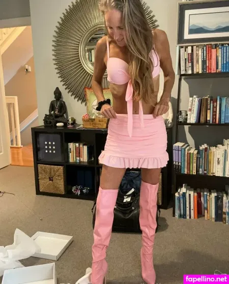 Hellacougarfree OnlyFans Thumbnail #BVPt4Qo3ZI
