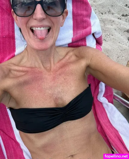 Hellacougarfree OnlyFans Thumbnail #Ea2PNwQL0l