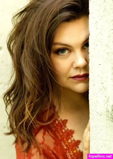 Hellafoxxy OnlyFans Thumbnail #BxlkHAZzDb