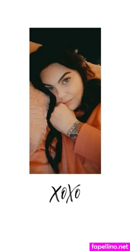 Hellafoxxy OnlyFans Thumbnail #CsvJnzxUxo