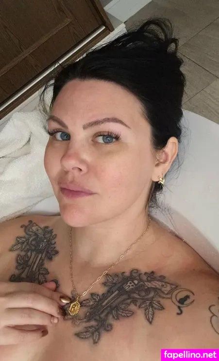 Hellafoxxy OnlyFans Thumbnail #L0MBTzXZWk