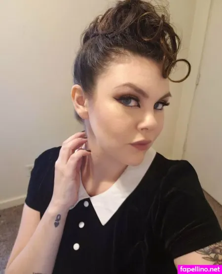 Hellafoxxy OnlyFans Thumbnail #cG3U2fAAeP