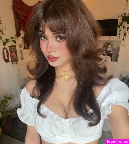 Hellbabyeve Main Profile Photo