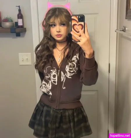 Hellbabyeve OnlyFans Thumbnail #M7xFBH551E