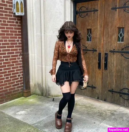 Hellbabyeve OnlyFans Thumbnail #QOqlNk07ez