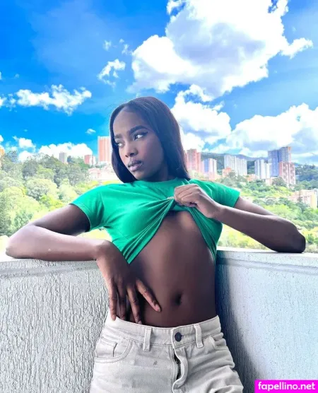 Hellen Ebony OnlyFans Thumbnail #CsusGjC0Gd