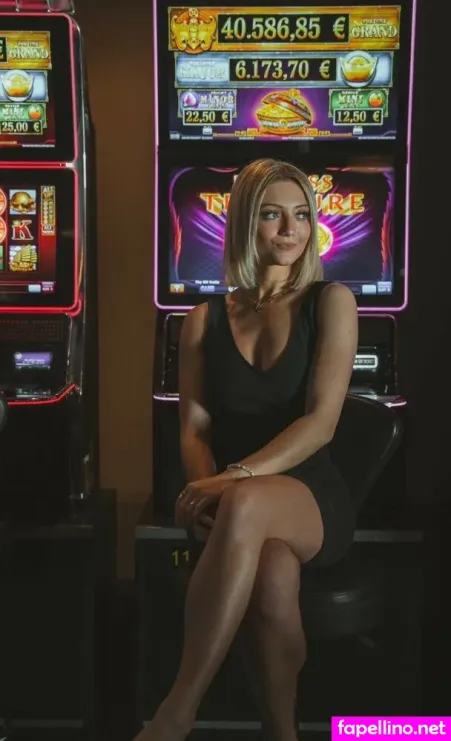 Hello Iris OnlyFans Thumbnail #DLE6MwnArh