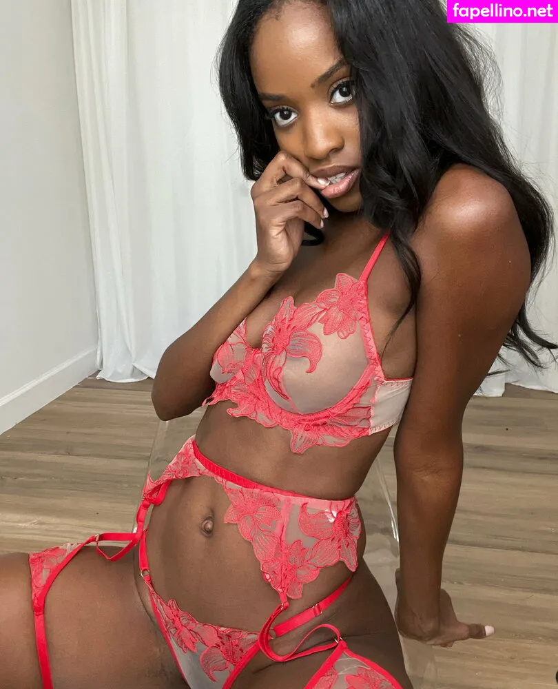 hellobombshell, hellobombshellhawaii, onlybombshell Nude Leaked OnlyFans Photo #RsGweJ9cIL