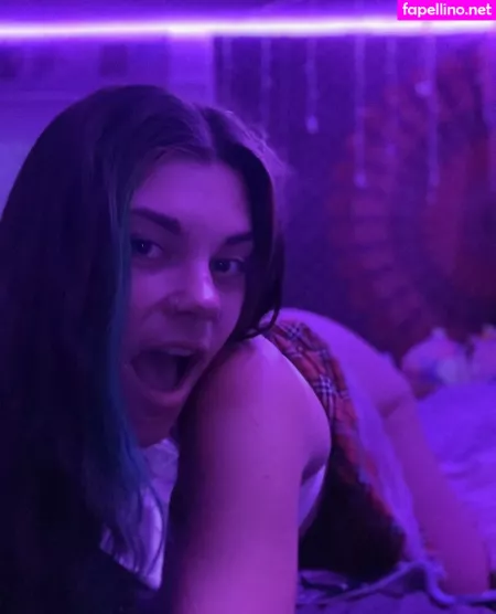 Helloella OnlyFans Thumbnail #cddG3kReUz