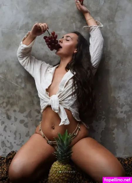 Hellokittychickyy 1 OnlyFans Thumbnail #6Oq3j0fzZS