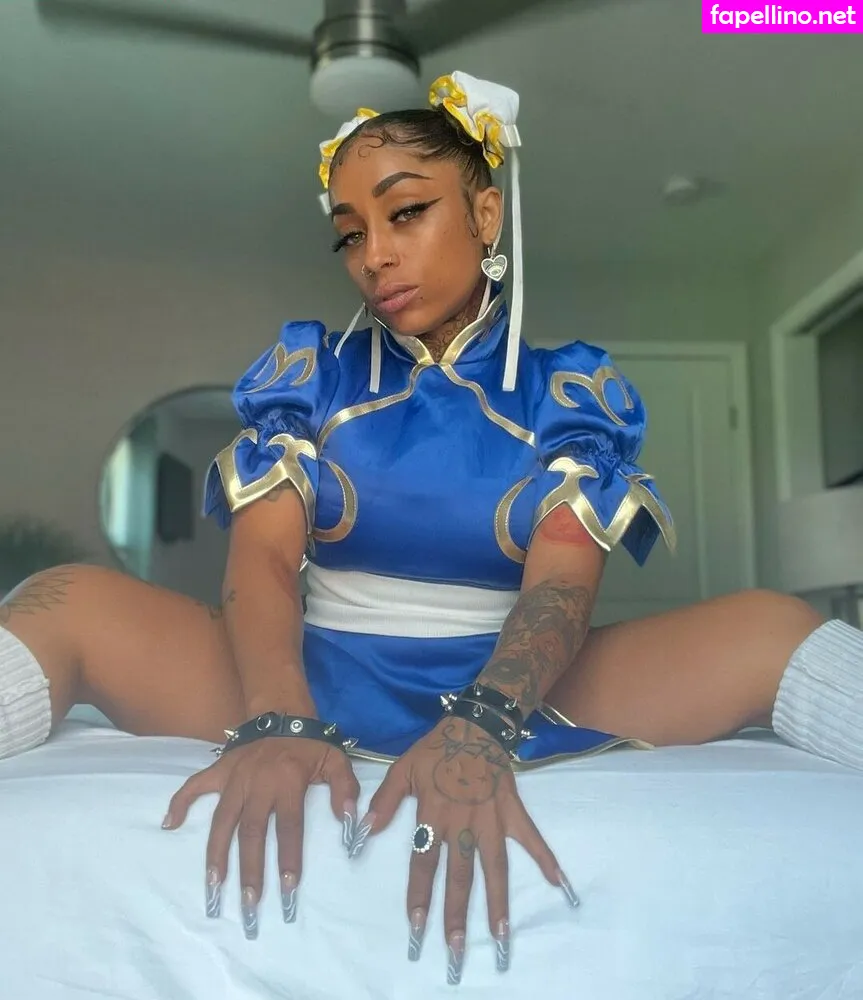 helloomcfly, https:, ishues Nude Leaked OnlyFans Photo #CRIKc2mZiw