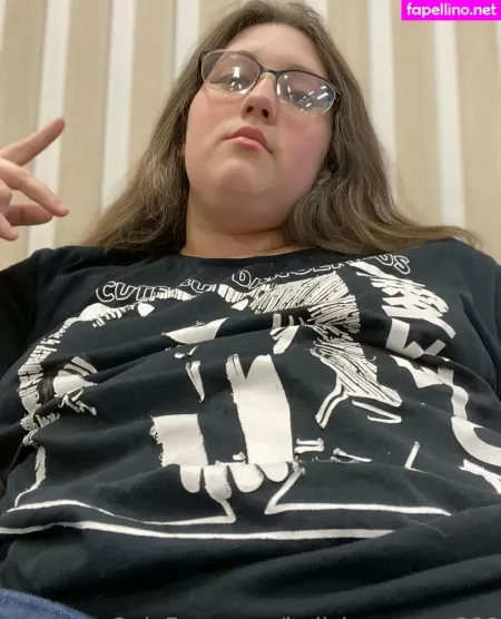 Hellsingqueen666 OnlyFans Thumbnail #04Zg0Uu3Bk