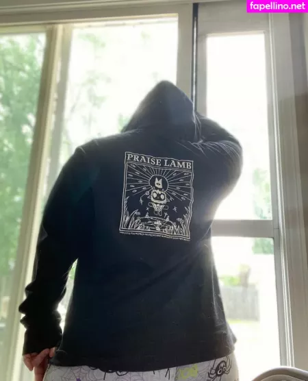 Hellsingqueen666 OnlyFans Thumbnail #I9UJUwatXE