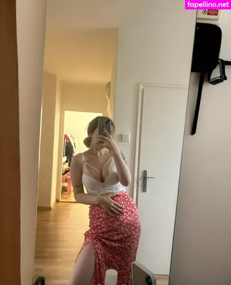 Helo Kitty OnlyFans Thumbnail #loFXteNy6c