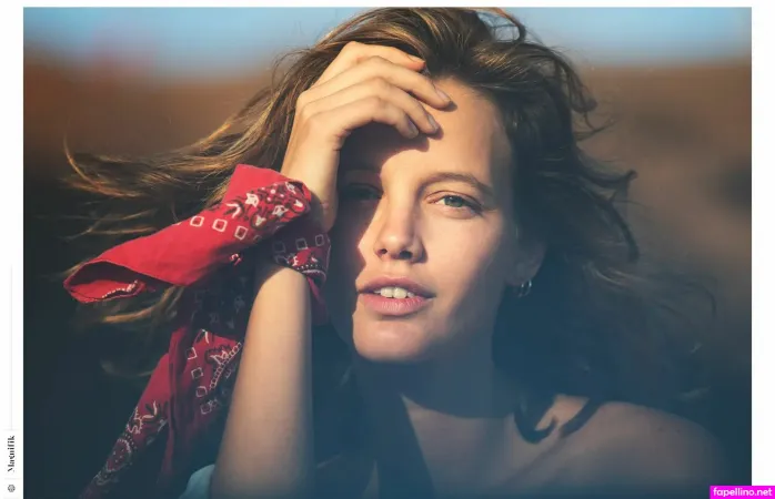 Heloise Giraud OnlyFans Thumbnail #IFO2pvJSup