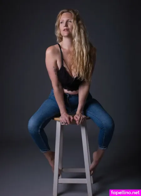 Helouise1111 OnlyFans Thumbnail #hOoOhhsQfP