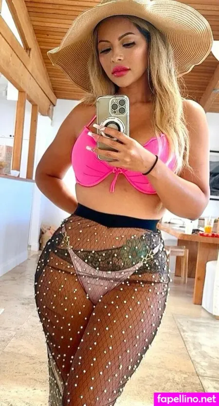 Heluvaylenn 1 OnlyFans Thumbnail #X7h8VZjrXK
