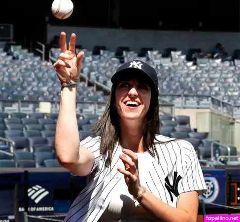 Heluvstikax OnlyFans Thumbnail #ffB9iu96pe