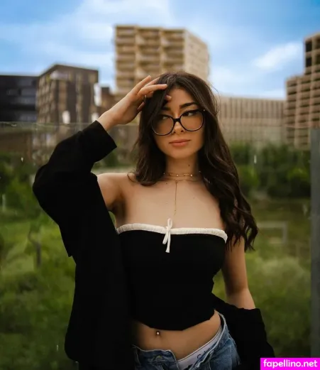 Helydia OnlyFans Thumbnail #26J45fg3pI