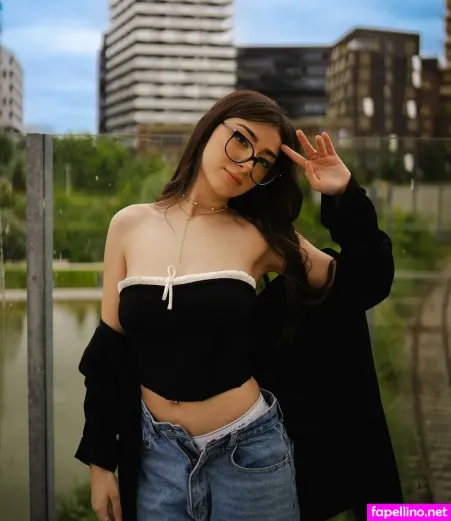 Helydia OnlyFans Thumbnail #D9bJo8WlZl