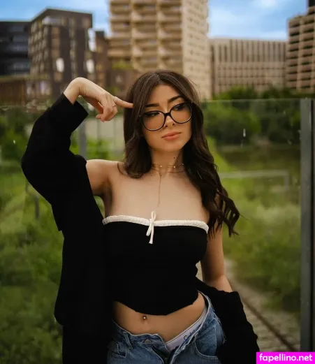 Helydia OnlyFans Thumbnail #jOyJNNygJR