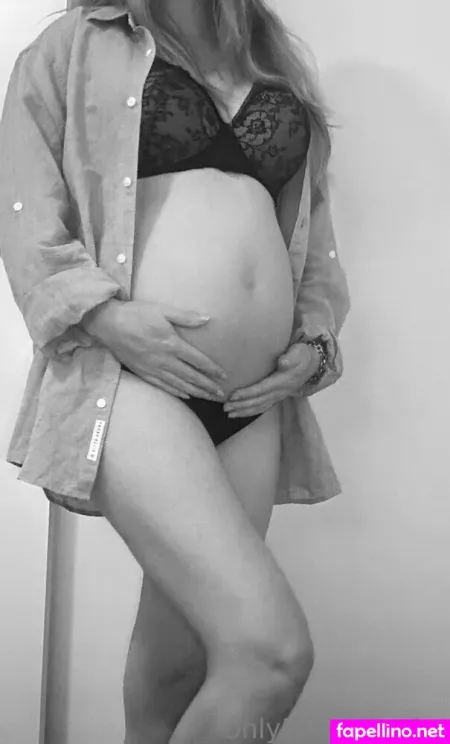 Hemlockhoneyy OnlyFans Thumbnail #Z37aL3Lcfo