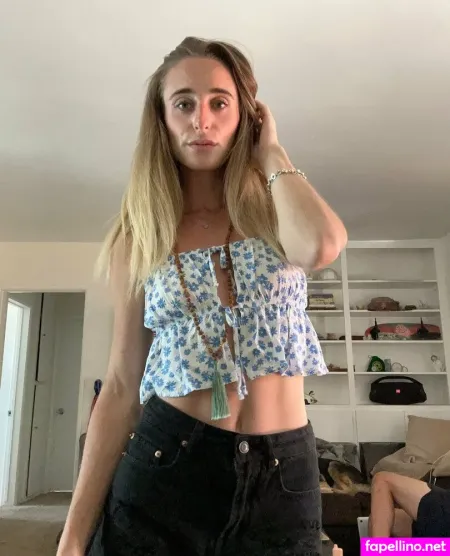 Hemlockhoneyy OnlyFans Thumbnail #wcwLr6FnKm