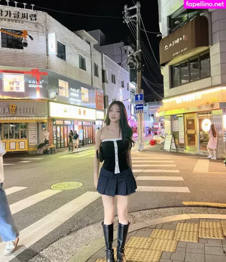 Hena Yang OnlyFans Thumbnail #1RCTazQCiB