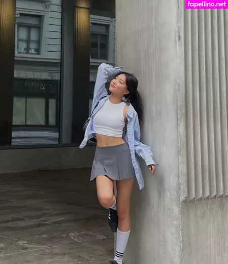 Hena Yang OnlyFans Thumbnail #2Af1wB8mos