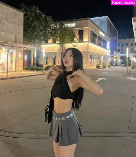 Hena Yang OnlyFans Thumbnail #KEb8xvFufX